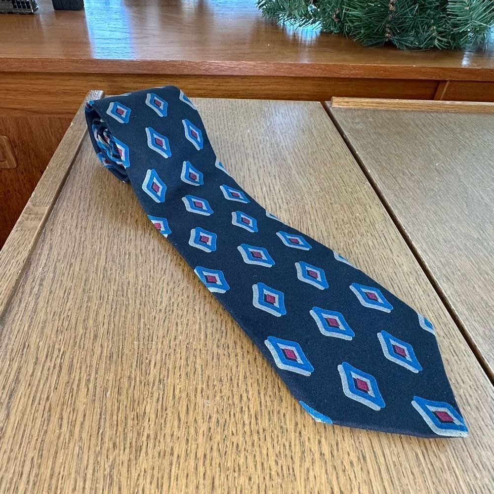 Burberry Silk Tie Vintage Blue Men’s Retro Vintage Patterned Unique Rare